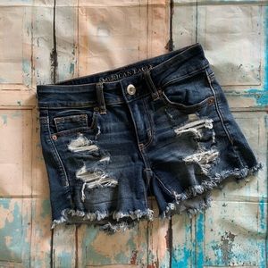 AEO denim distressed cut off shorts